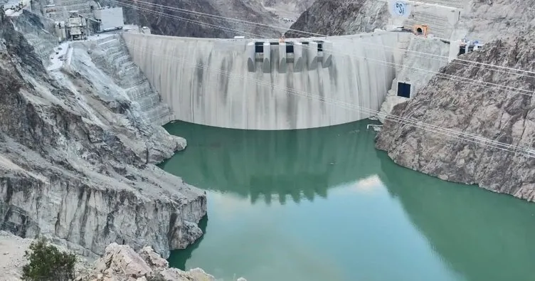 Yusufeli Barajı ve HES’te su yüksekliği 100 metreyi buldu