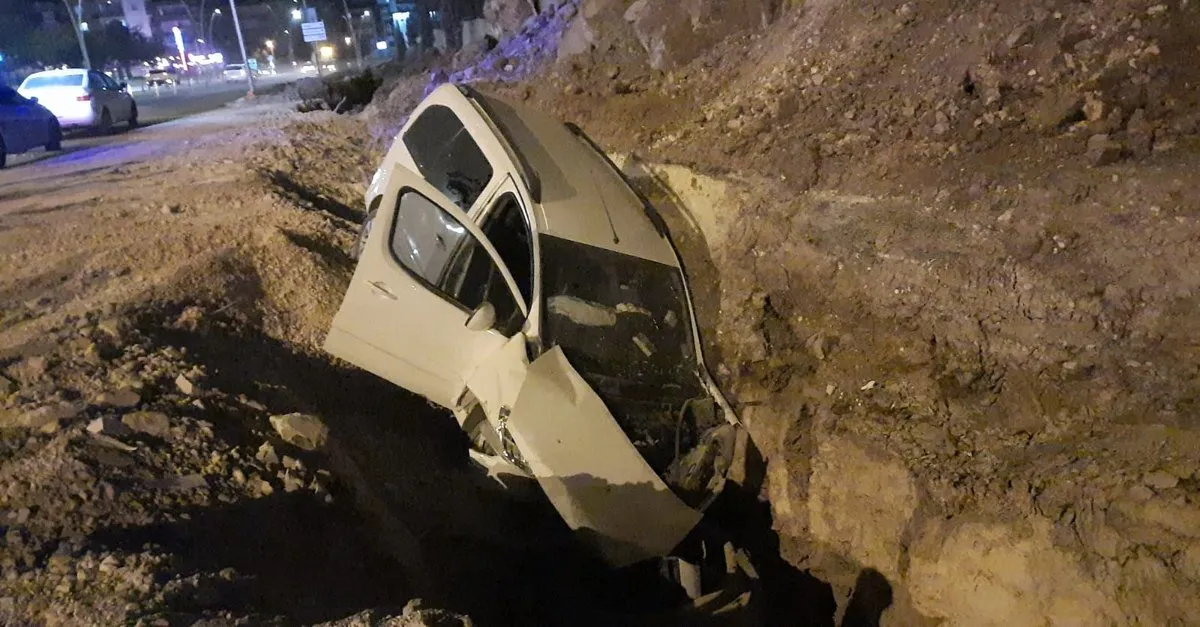 Kontrolden çıktı, çukura girdi! Şanlıurfa'da kaza