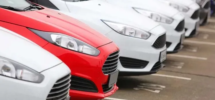 son-dakika-haberi-ikinci-el-arac-fiyatlari-dustu-otomobil-satislari-durdu-yeni-oyunlari-pes-dedirtti-1608965567276.jpg