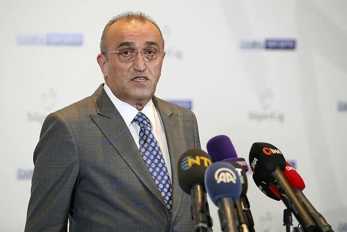 son-dakika-galatasaray-haberi-abdurrahim-albayrak-sabahcomtrye-konustu-bu-karardan-oturu-1649236477841.jpeg