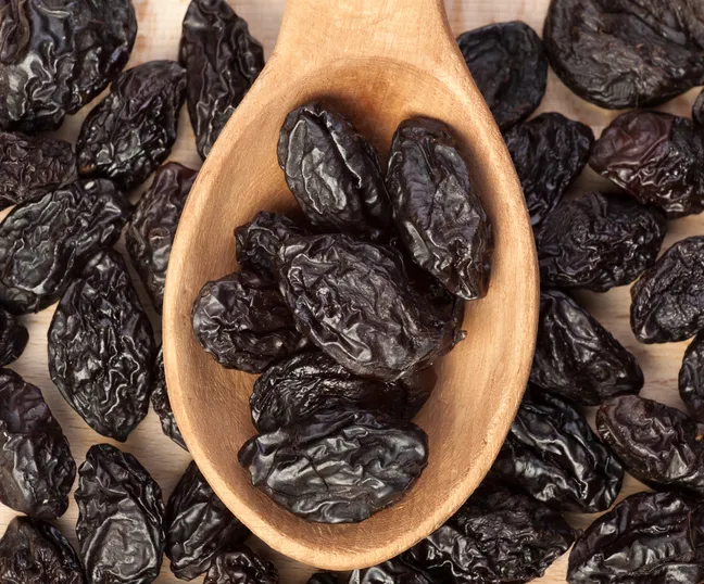 Kolesterol seviyelerini 1 lokmada dibe çekiyor! Tıkalı damarları anında açan o besin...