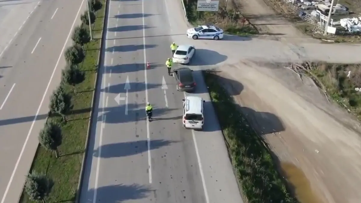 Bakan Yerlikaya: Bir haftada 2 milyon 553 bin 663 araç denetlendi Bakan Yerlikaya: Bir haftada 2 milyon 553 bin 663 araç denetlendi