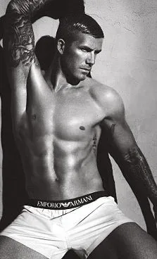 Beckham çifti Armani için kamera karşısında