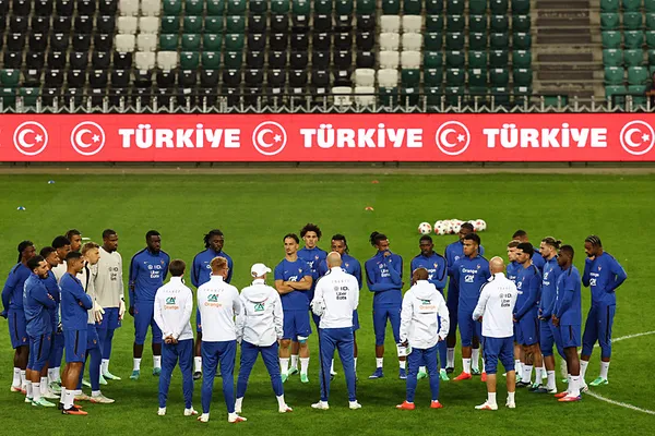 fransa-milli-takimi-turkiye-macina-hazir-1790267966069.jpeg