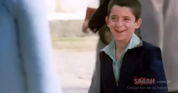 Tek bir gülüş hayatını değiştirdi! Tuncay Akça’nın Yeşilçam’daki keşfediliş hikâyesi film gibi! Meğer o sahne için...