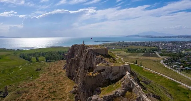 van kalesi ve cevresi dogal sit