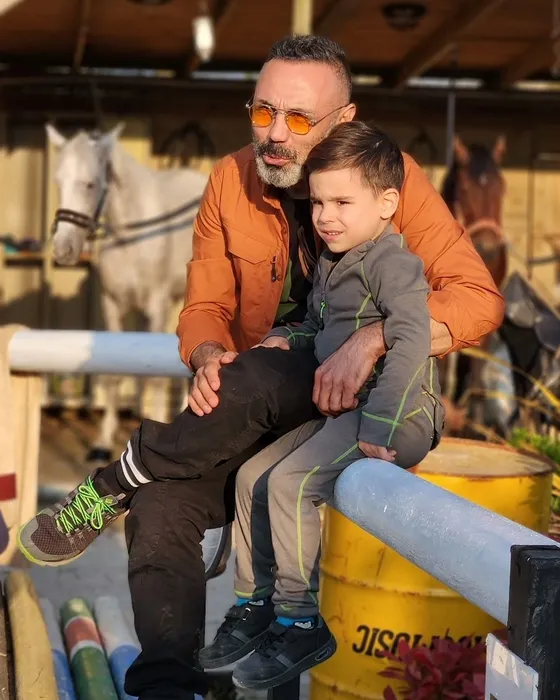 Adanalı’nın Fiko’su Umut Oğuz’un çekişmeli olarak biten 6 yıllık evliliğinde nafaka krizi yaşandı! Oyuncu bakın ne kadar ödeyecek: 25 bin TL istenmişti...