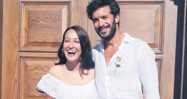 6 Yillik Iliskide Mutlu Son Gupse Ozay Ile Baris Arduc Evlendi Son Dakika Haberler