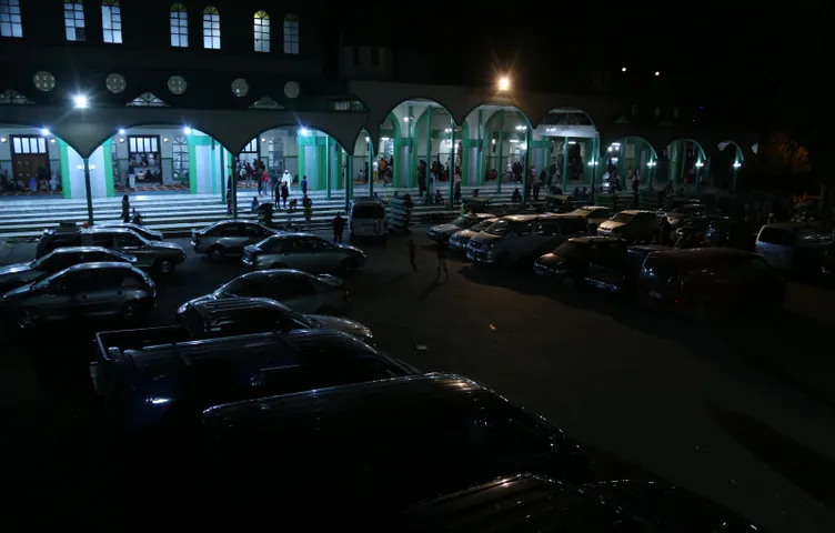 Ramazan ayının ilk teravih namazı kılındı