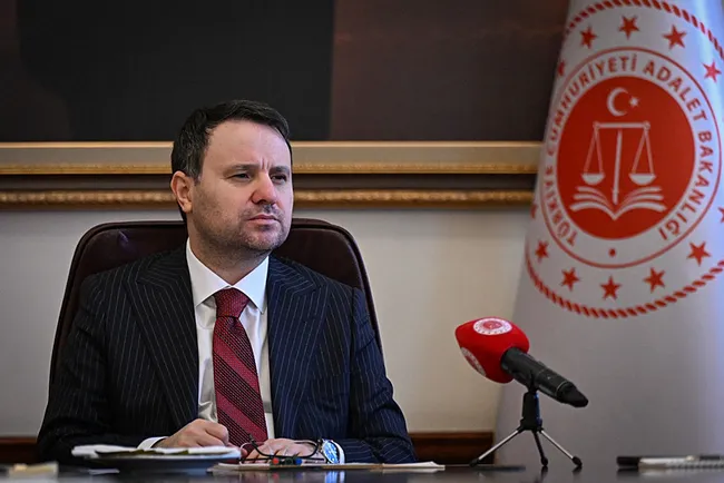 adalet-bakani-gurlek-turkiye-ihracatcilar-meclisi-heyetini-kabul-etti-1773342100846.jpg Adalet Bakanı Gürlek, Türkiye İhracatçılar Meclisi heyetini kabul etti