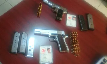 Otomobilde tabanca bulundu: 2 gözaltı