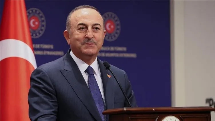 Türkiye’nin kırmızı çizgisi! Bakan Çavuşoğlu’nun sözleri Yunanistan’da yankılandı: Atina çareyi yine başka yerde arıyor