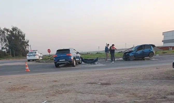 Kızıltepe’de iki araç çarpıştı: Uzman çavuş hayatını kaybetti, eşi yaralandı