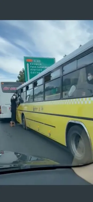 İstanbul’da bir günde 7 İETT otobüsü yolda kaldı: Bu hale nasıl getirdiniz?