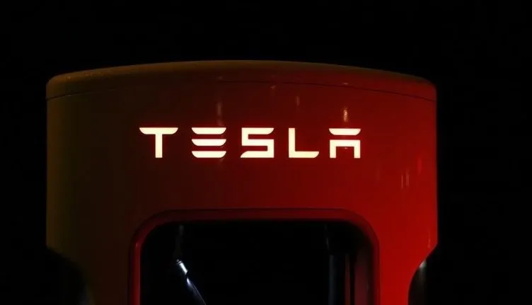 Tesla o tarihe kadar üretimi durdurdu!