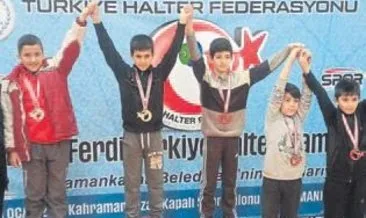 Osmaniyeli haltercilerden Türkiye derecesi