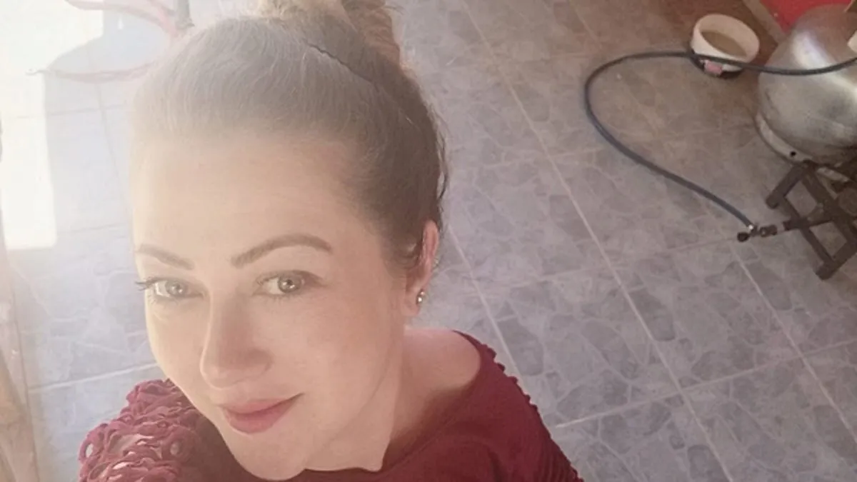 İzmir’de şüpheli ölüm: 36 yaşındaki kadının cansız bedeni evinde bulundu! İzmir’de şüpheli ölüm: 36 yaşındaki kadının cansız bedeni evinde bulundu!