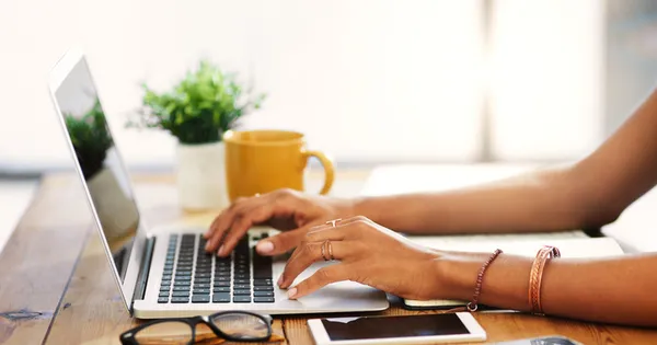 AÖF kayıt yenileme ne zaman bitecek ve kayıt ücreti ne kadar? Anadolu Üniversitesi 2021 AÖF kayıt yenileme nasıl yapılır?