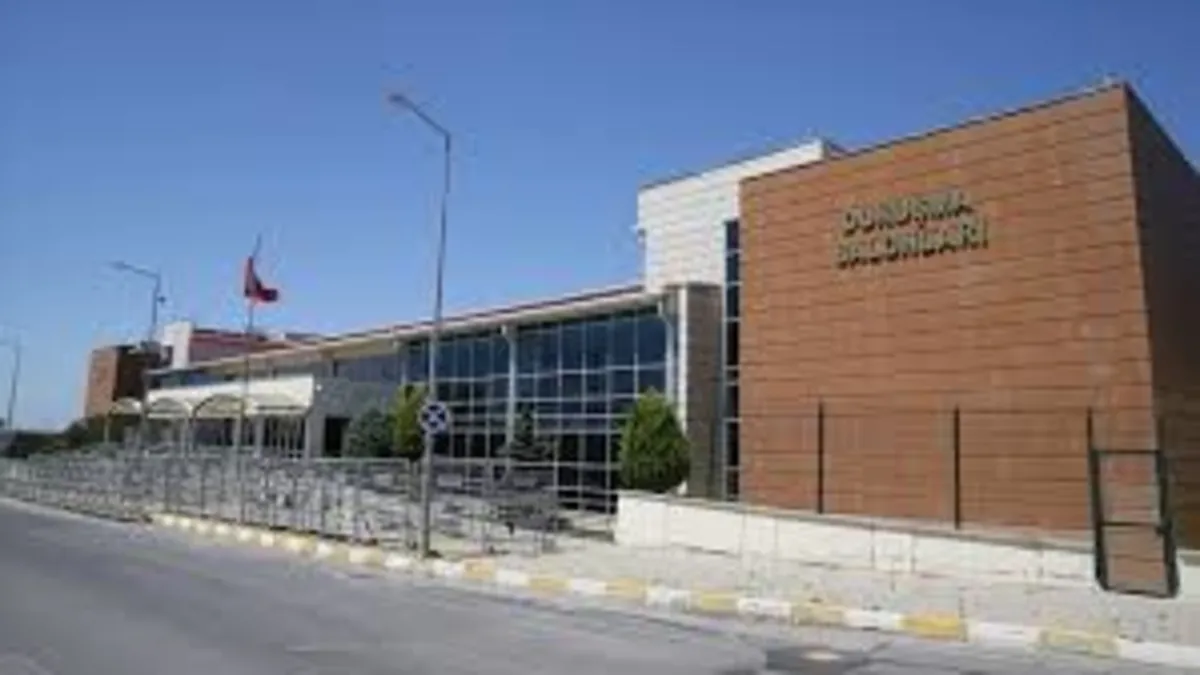 Aziz İhsan Aktaş davasında ara karar günü: 7 sanık tahliye edildi Aziz İhsan Aktaş davasında ara karar günü: 7 sanık tahliye edildi