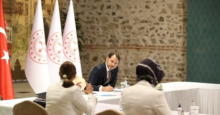 Hazine ve Maliye Bakanı Berat Albayrak: Kadınların iş hayatına katılımı ve yaşadığı sorunları ele aldık