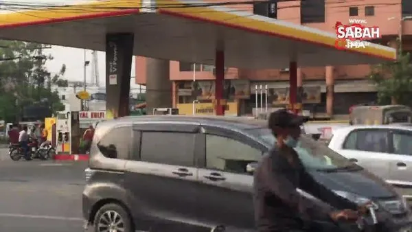 Pakistan’da aşı olmayana benzin yok | Video