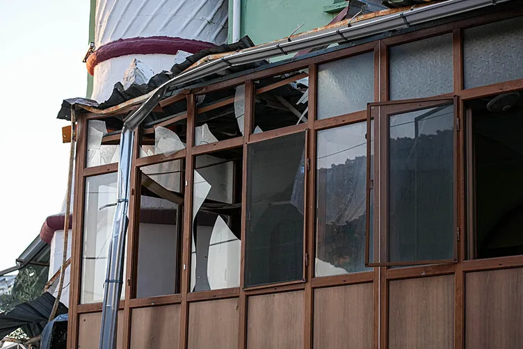 SON DAKİKA… Balıkesir Sındırgı’da 6.1’lik deprem! Yıkımın boyutu hava aydınlanınca ortaya çıktı: İşte o görüntüler!