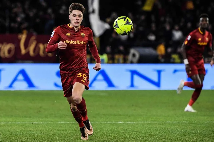 SON DAKİKA HABERİ | Galatasaray orta sahasını da buldu! 5 yıllık imza atacak