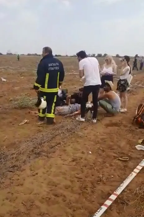 Son dakika: Antalya'da tek motorlu uçak düÅtü! Ãlü ve yaralılar var...