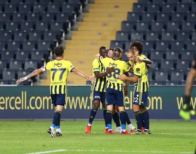 Transferde son dakika: Emre Belözoğlu telefonu eline aldı! Fenerbahçe’ye bir yıldız daha