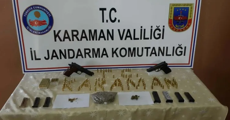 Karaman’da ruhsatsız tabanca ve esrar operasyonu