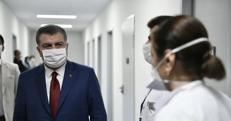 Sağlık Bakanı Koca, Prof. Dr. Feriha Öz Acil Durum Hastanesi’ni ziyaret etti