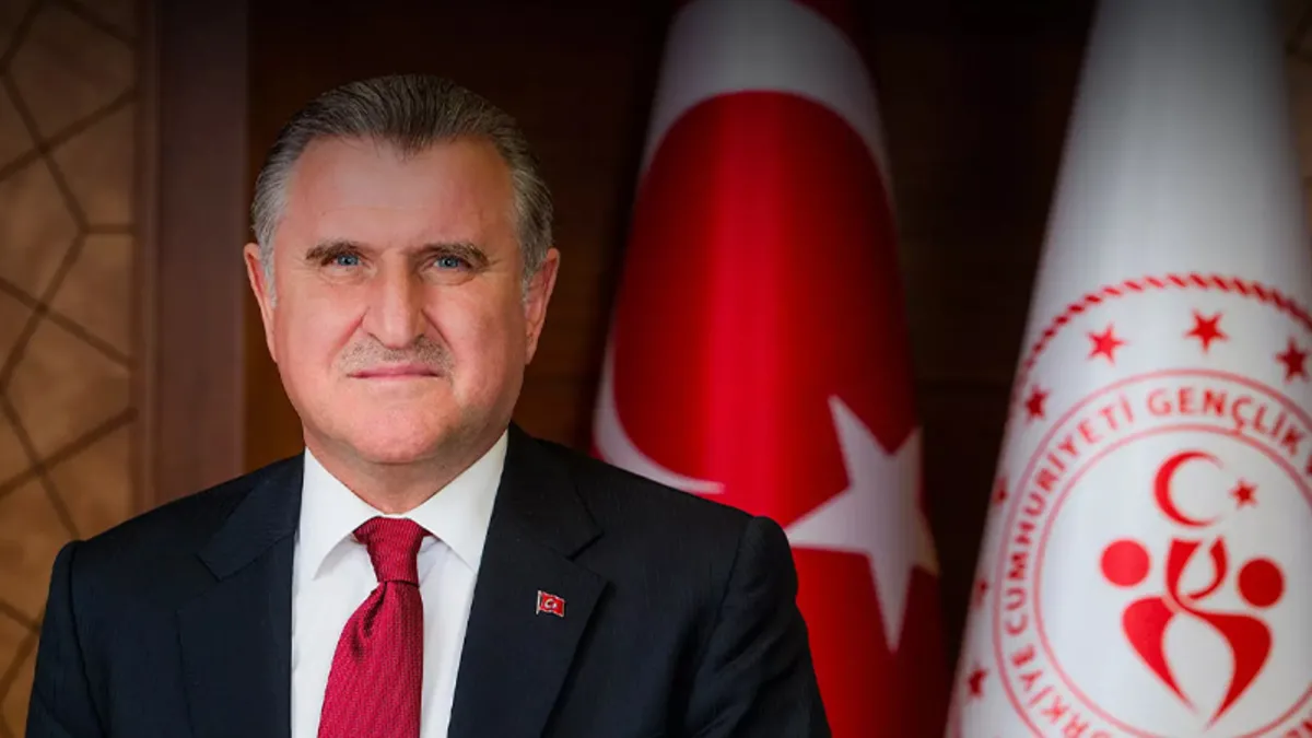 Bakan Bak’tan Bursaspor ve Batman Petrolspor’a tebrik! Bakan Bak’tan Bursaspor ve Batman Petrolspor’a tebrik!