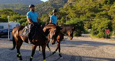 Jandarmanın atlı ekibi Fethiye'de görevde #mugla