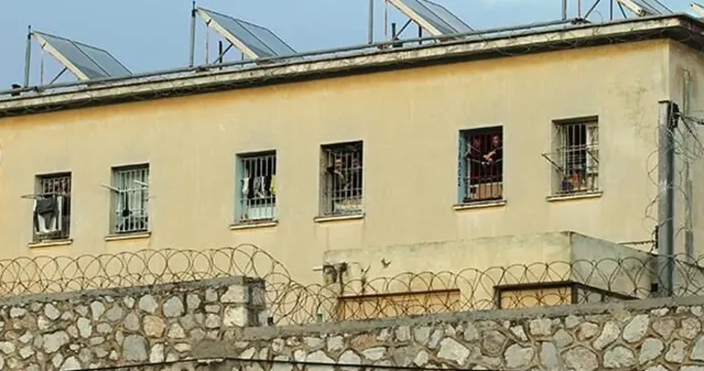 Yunanistan’da cezaevinde kavga! 6 yaralı
