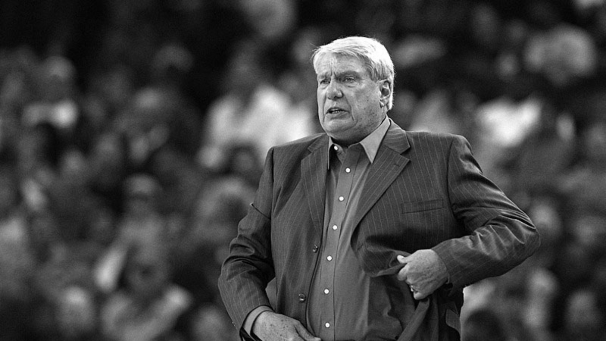 NBA'in en fazla galibiyet alan ikinci başantrenörü hayatını kaybetti