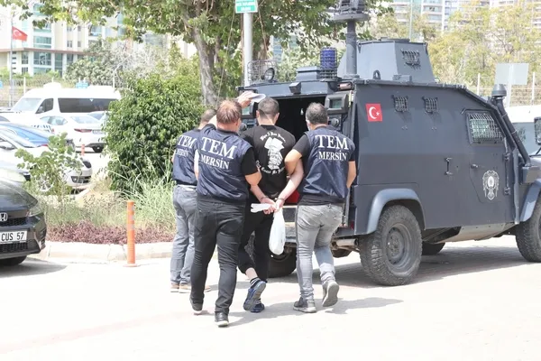 aranan-deas-teror-orgutu-mensubu-mersinde-yakalandi-1693564855817.jpg