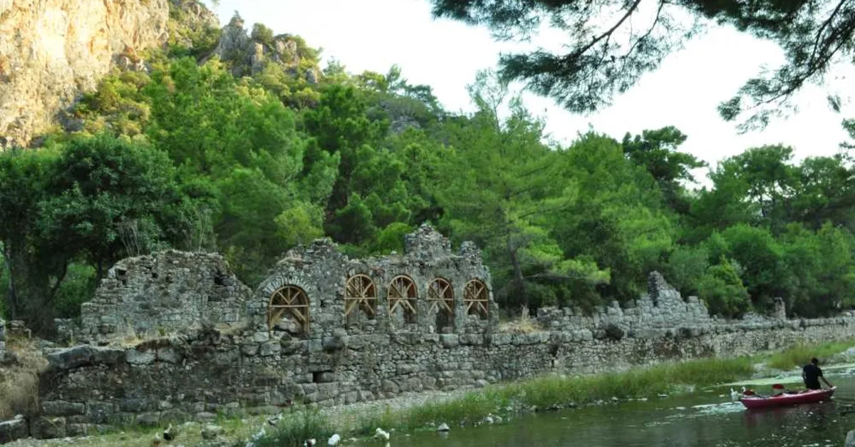 Olympos Antik Kenti Nerede? Olympos Antik Kenti’ne Nasıl Gidilir, Müze Kart Geçiyor Mu?
