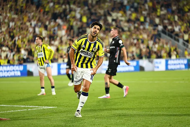 fenerbahceye-2-sok-birden-lyon-macinda-yoklar-1787489591111.jpg