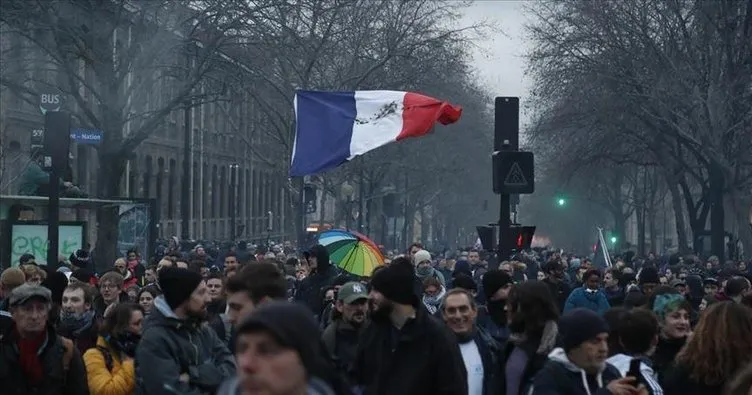 Fransa’da akaryakıt krizi sürüyor!