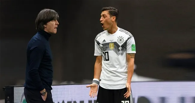 Mesut Özil'den Almanya'ya göndermeli paylaşım