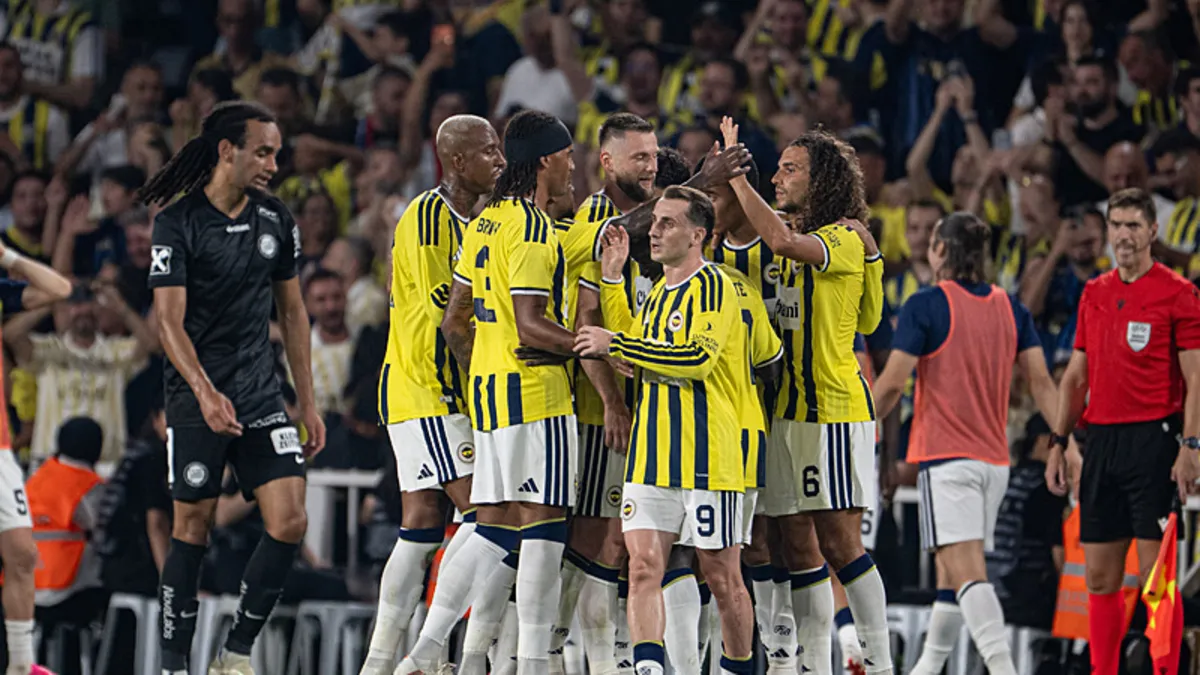 Son dakika haberi: Fenerbahçe tur kapısını araladı! Sturm Graz’ı İstanbul’da devirdi haber görseli
