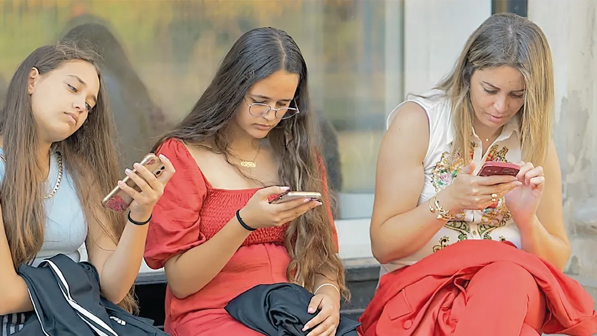 Sağlık uyarıları gençlerin sosyal medya süresini kısaltabilir