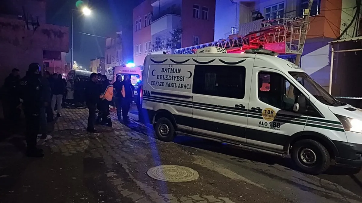 Batman’da tek katlı evde yangın: 1 hayatını kaybetti Batman’da tek katlı evde yangın: 1 hayatını kaybetti