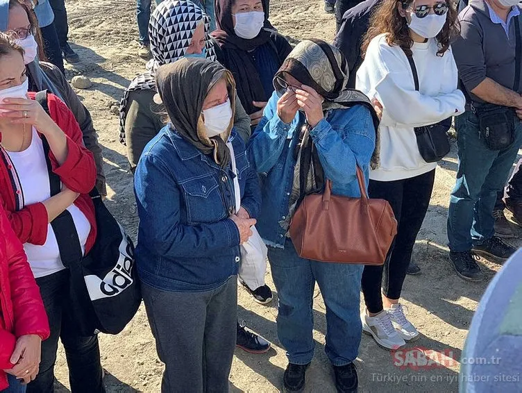 İzmir’deki depremde hayatını kaybedenler son yolculuğuna uğurlanıyor