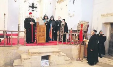 Ermeni Kilisesinde 20 yıl sonra ilk ayin