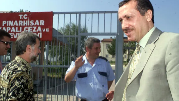 Engelleri tek tek aştı! Başkan Erdoğan’ın Pınarhisar Cezaevi’nden tahliye oluşunun üzerinden 20 yıl geçti