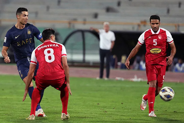ronaldonun-forma-giydigi-al-nassr-asya-sampiyonlar-ligine-galibiyet-ile-basladi-1695200061932.jpg