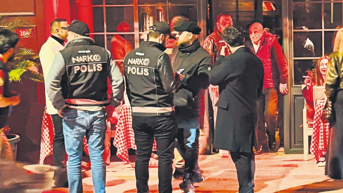 Ünlü mekânlara narkotik baskını