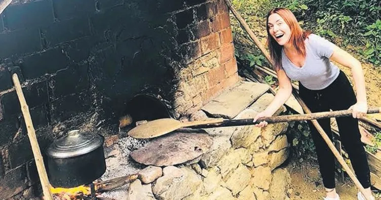 Arzu Yanardağ tatilini köyde geçiriyor