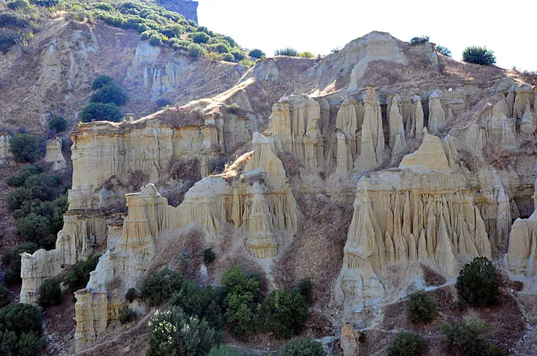 Manisa’nın yeni gözdesi: İşte Kula Peribacaları!